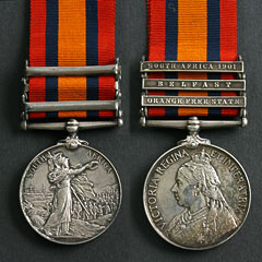 Queens South Africa Medal with 3 Clasps - Armitage Image 2