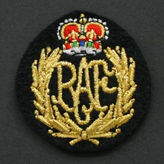 RAF Airman QC Cloth Cap Badge