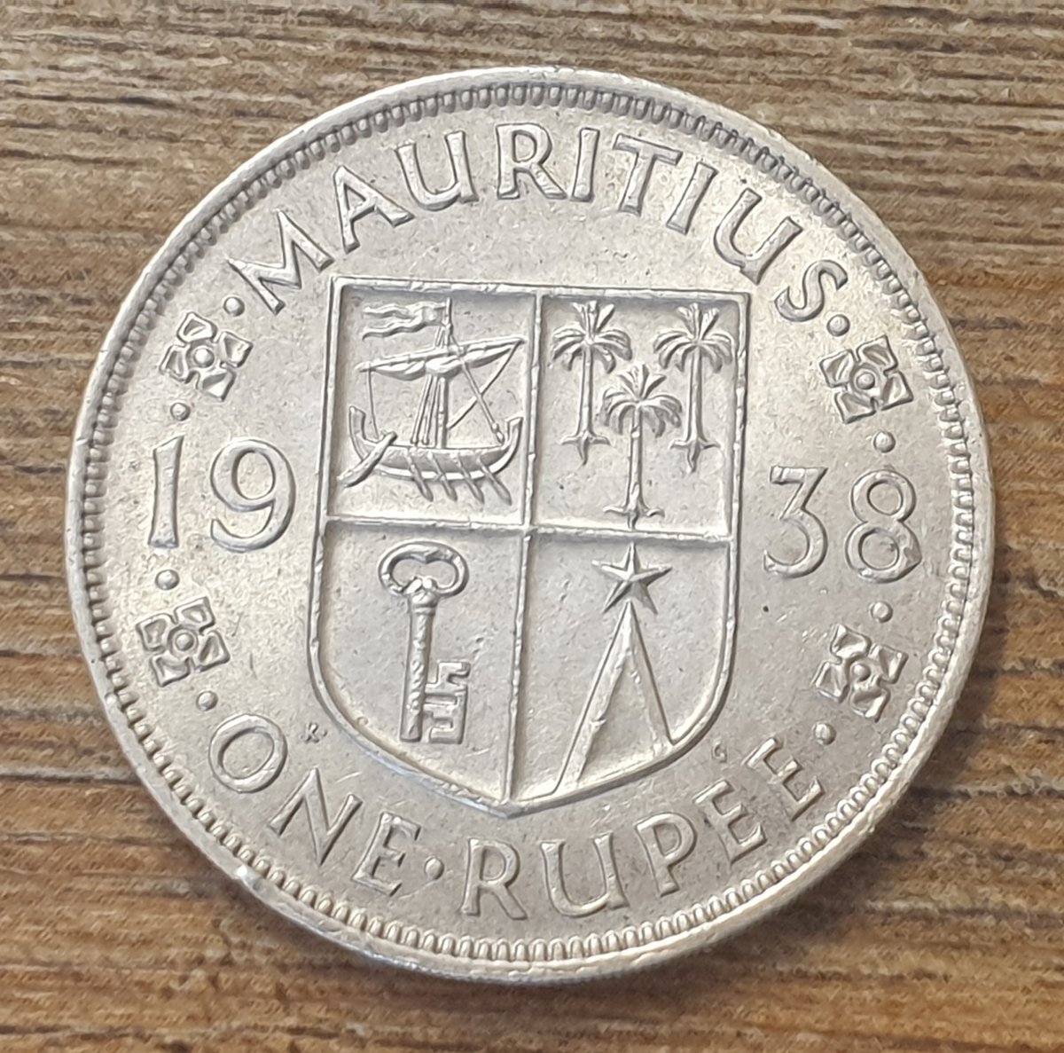 Mauritious- one rupee - 1938